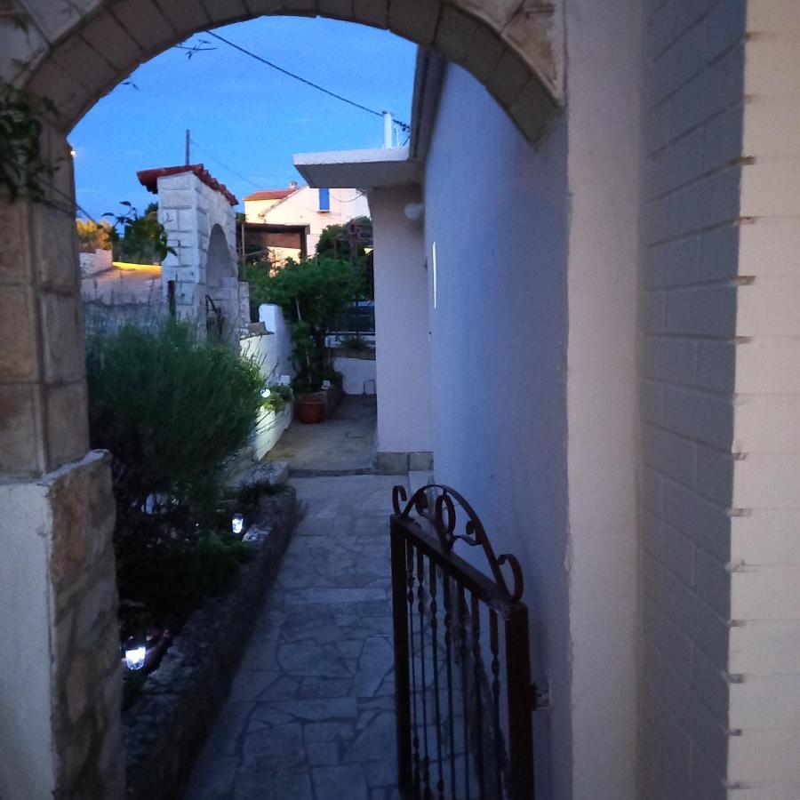 Kuca Za Odmor Skalina - Sea View Vila Splitska Exterior foto