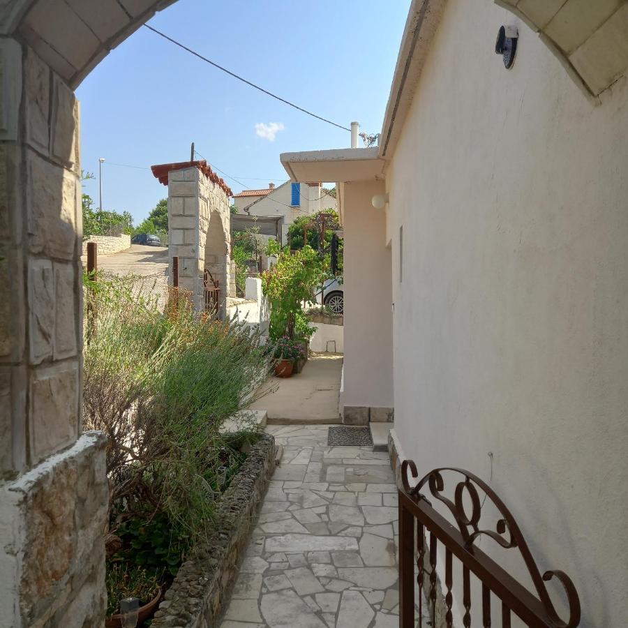 Kuca Za Odmor Skalina - Sea View Vila Splitska Exterior foto